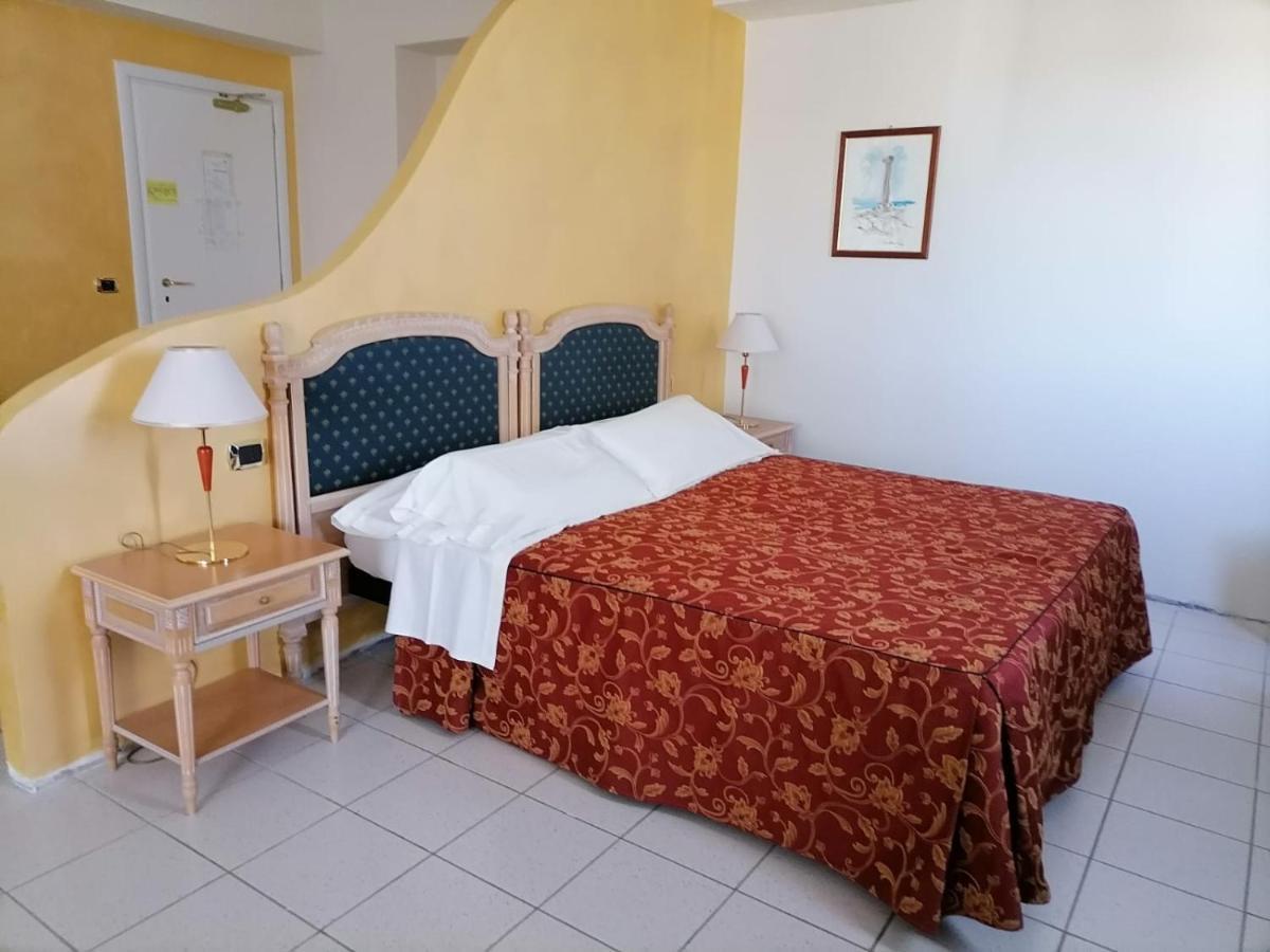 Partenone Resort Hotel Риаче-Марина Экстерьер фото