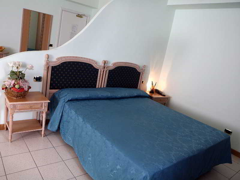 Partenone Resort Hotel Риаче-Марина Экстерьер фото